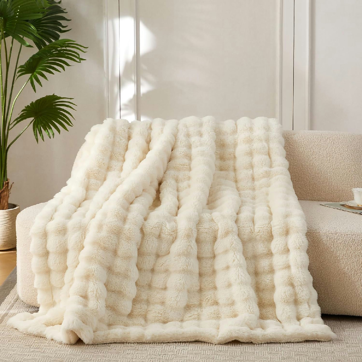 COOVA Plush Throw Blanket